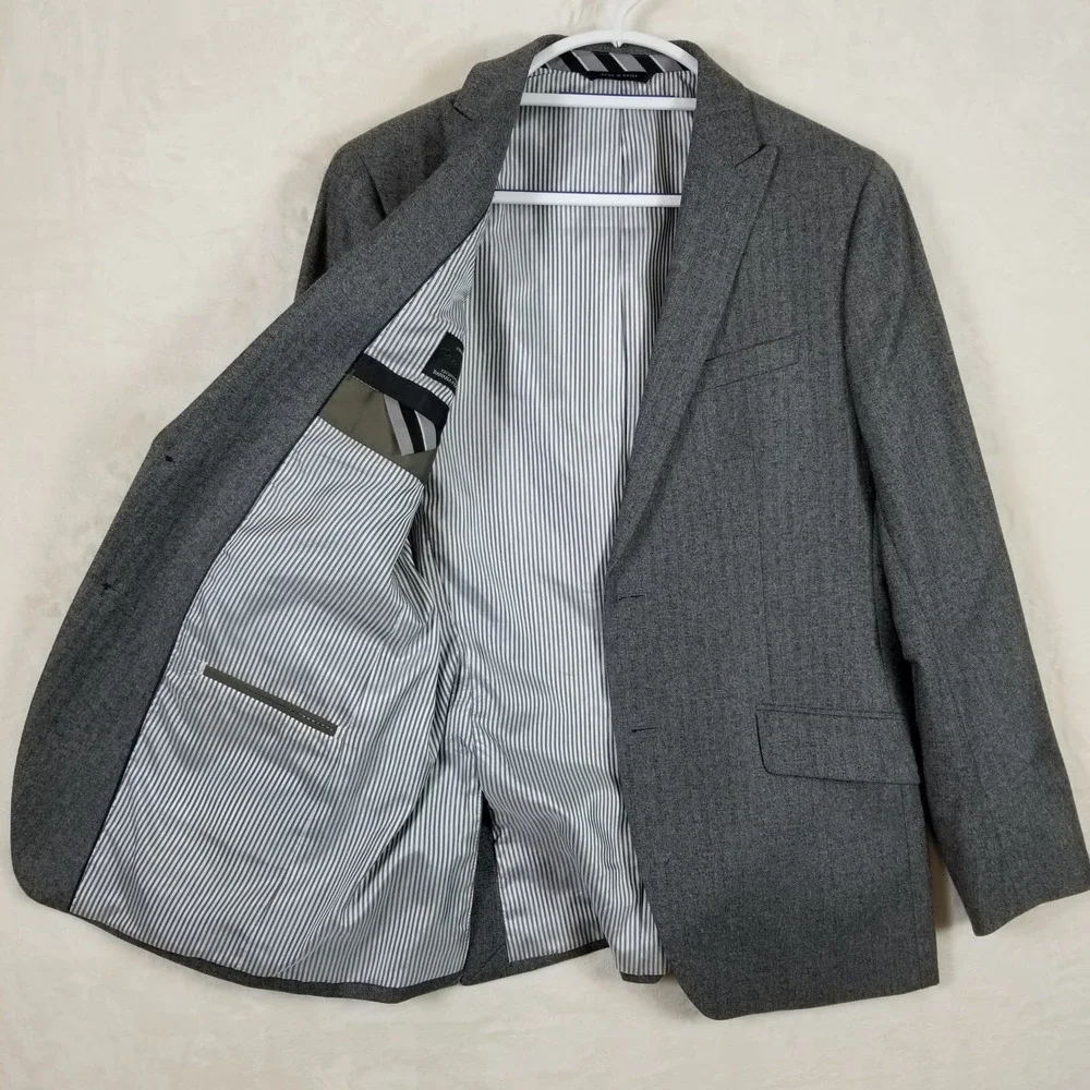 Banana Republic Modern Slim Fit Grey Herringbone 100% Wool Blazer Sport Coat 40R